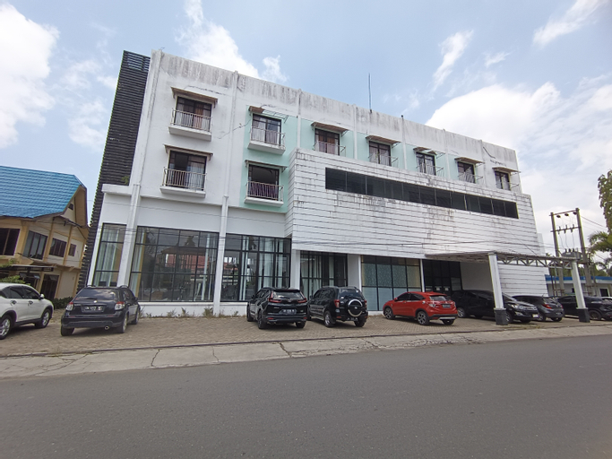 Exterior & Views 2, OYO 93123 Wisma Hamalau Syariah, Tapin