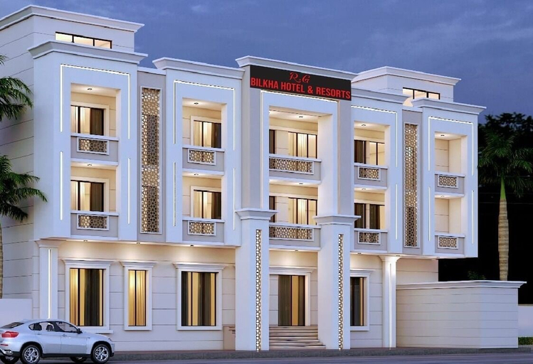 Exterior & Views
