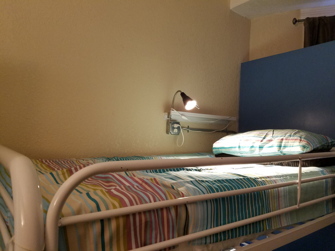 Bedroom 5, Orange Village Hostel, San Francisco