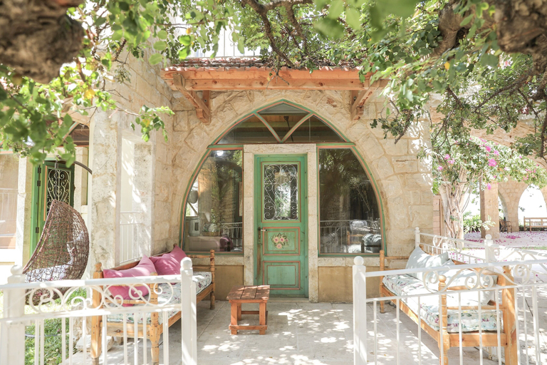 Food & Drinks 4, Arnaoon Village, Batroun
