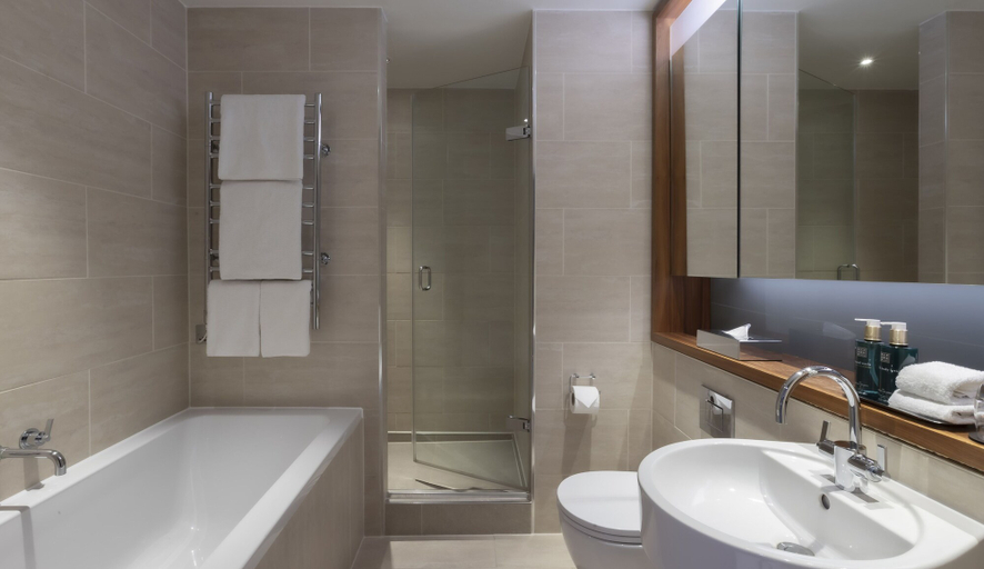 Bathroom 4, Clayton Hotel London Wall, London