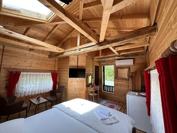 Bedroom 2, Teona Caglayan Bungalov, Fındıklı
