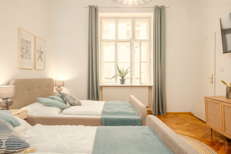 Bedroom 2, Designer Apartment - 5 min to Center, Wien