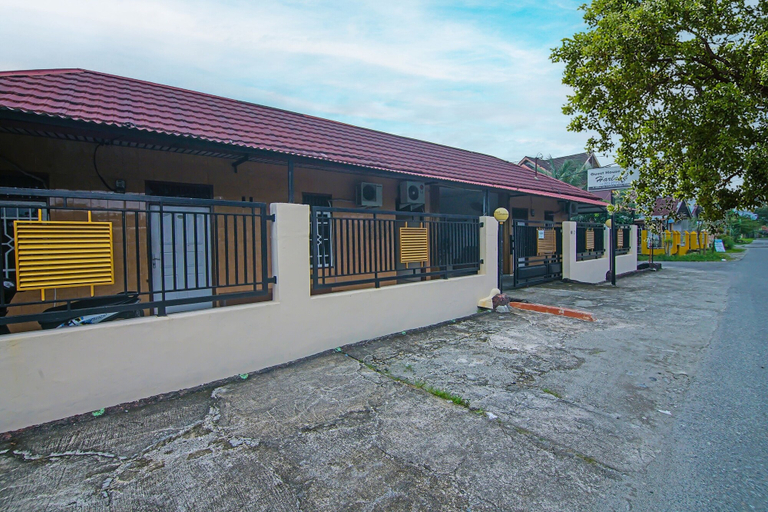 Exterior & Views 1, OYO 2946 Handira Homestay, Padang Pariaman