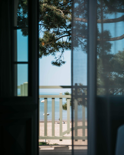 Others 5, Hôtel Hemen, Charente-Maritime