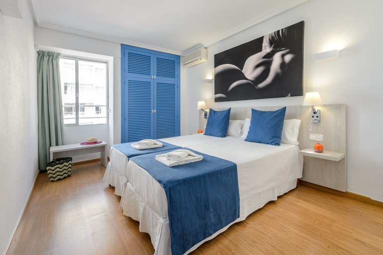 Bedroom 3, Apartamentos Vibra Tivoli, Baleares