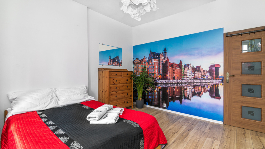 Bedroom 3, Maya's 19, Gdańsk City