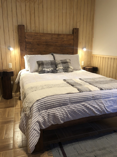 Bedroom 3, Magellanicus Rustic Suites, Magallanes