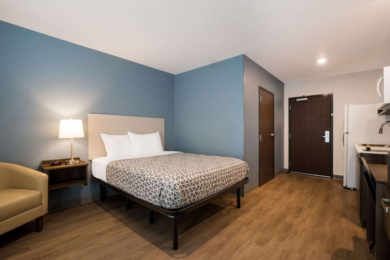 Bedroom 3, WoodSpring Suites Moreno Valley, Riverside
