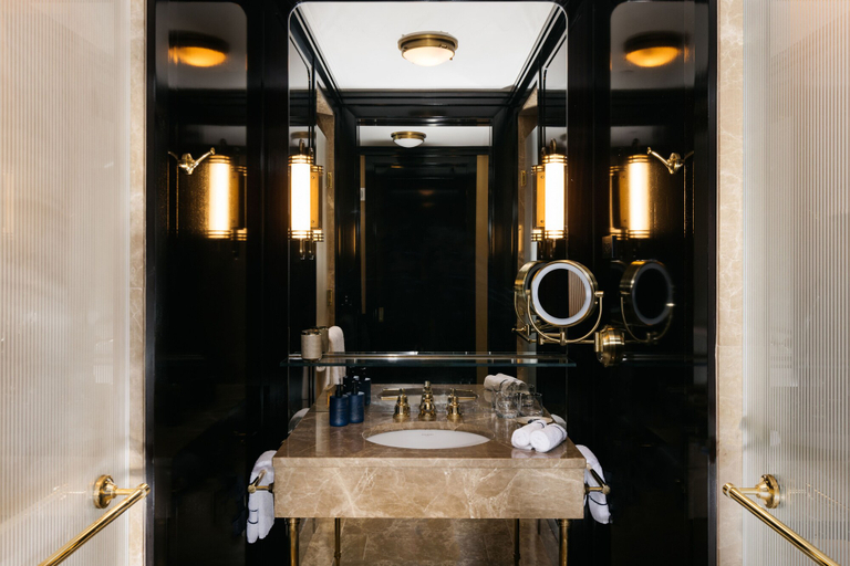 Bathroom 5, Casa Cipriani New York, New York