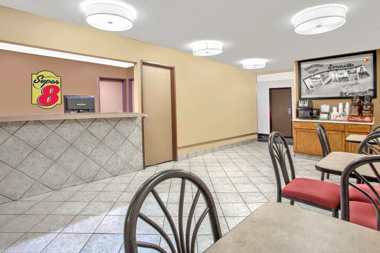 Public Area 3, Super 8 by Wyndham Evansville East, Vanderburgh