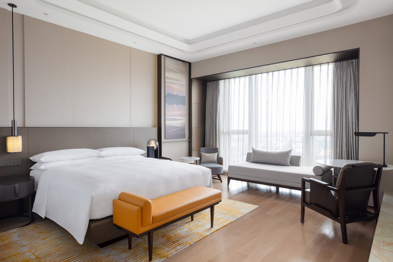 Bedroom 3, Sheraton Shanghai Fengxian, Shanghai