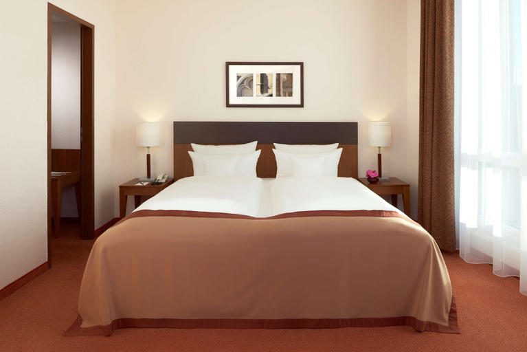 Bedroom 4, Dorint Hotel am Dom Erfurt, Erfurt