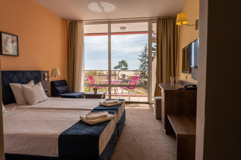 Bedroom 2, Flamingo Beach Hotel, Nesebar