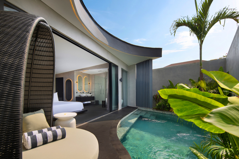 Swimming Pool 2