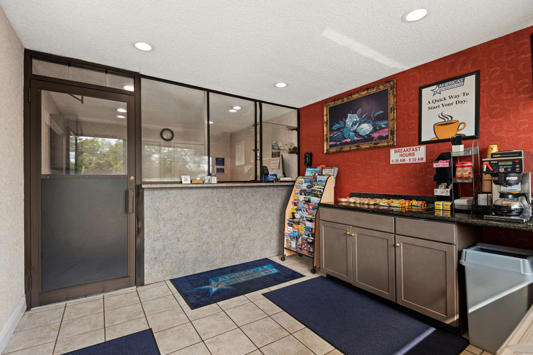 Food & Drinks, Americas Best Value Inn Laurel, Howard