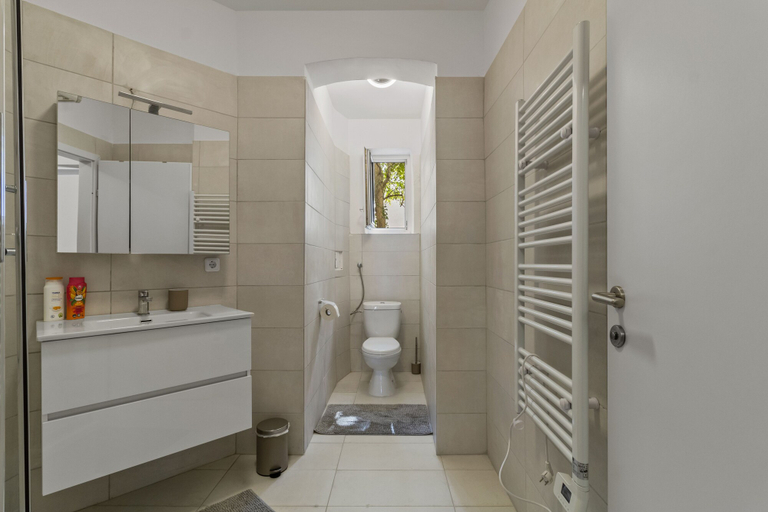 Bathroom 2, Stylish Apartments near AKH, Wien