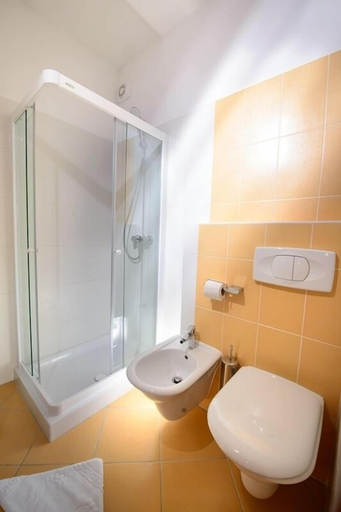 Bathroom 3, Plavo Nebo Istra Apartments, Medulin