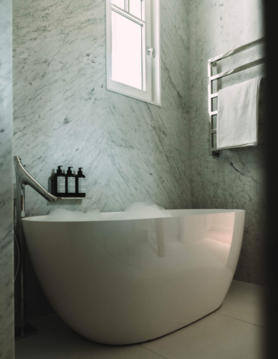 Bathroom 4, Hôtel Hemen, Charente-Maritime