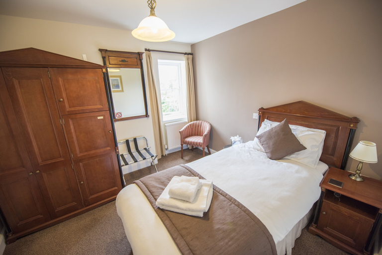 Bedroom 2, The Frocester, Gloucestershire