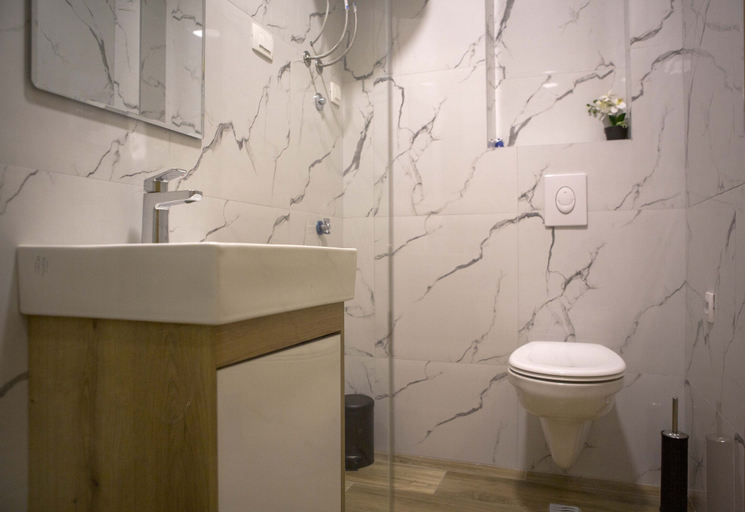 Bathroom 4, Apart Hotel Gondola Kolasin