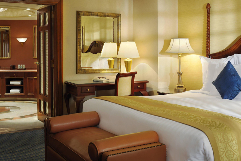 Bedroom 4, Cairo Marriott Hotel, Zamalik