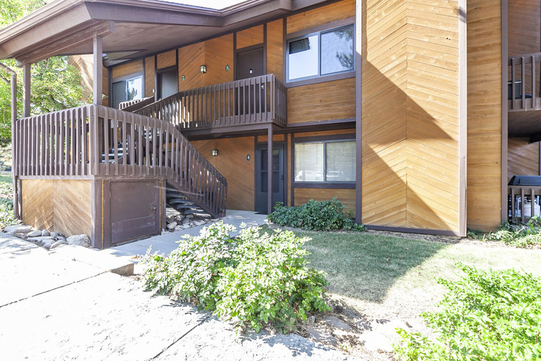 Exterior & Views 2, Red Pine Condominiums by All Seasons Resort Lodging, Summit