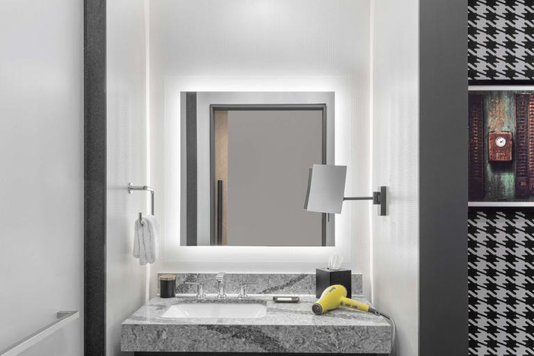 Bathroom 5, Hyatt Centric Beale Street Memphis, Shelby