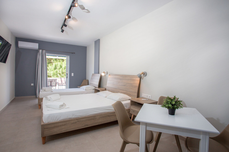 Bedroom 3, Saltriver rooms, Central Greece