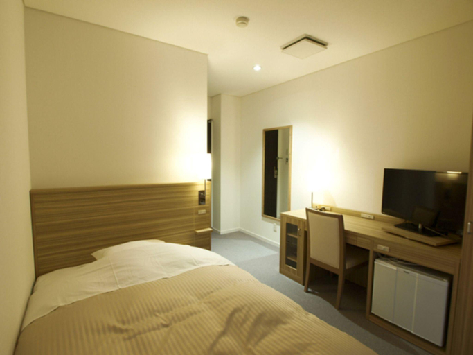 Others 2, Pure Hotel, Yabu