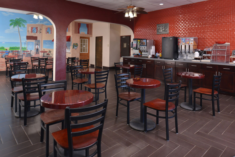 Food & Drinks, Red Roof Inn Van Horn, Culberson