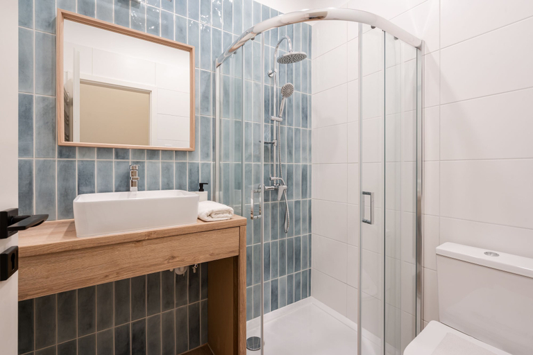 Bathroom 2, N36- Boutique Apartments By BQA, Budapesti