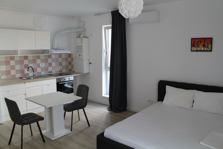 Others 3, VISAJ Homes, Giroc