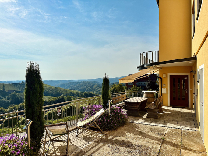 Exterior & Views 2, Apartment Weingartenblick, Leibnitz