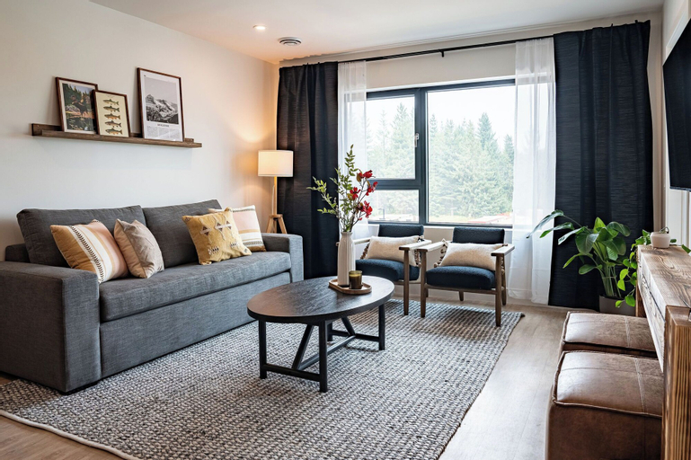 The Selkirk House by Revelstoke Vacations, Columbia-Shuswap