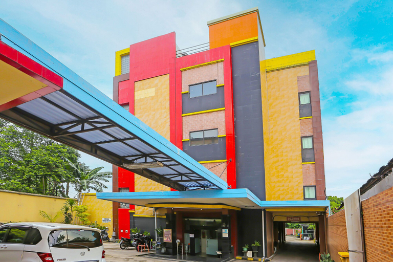Exterior & Views, Hotel O Sion Holiday, Tangerang