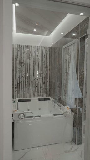 Bathroom 5, Redamare Suite, Napoli