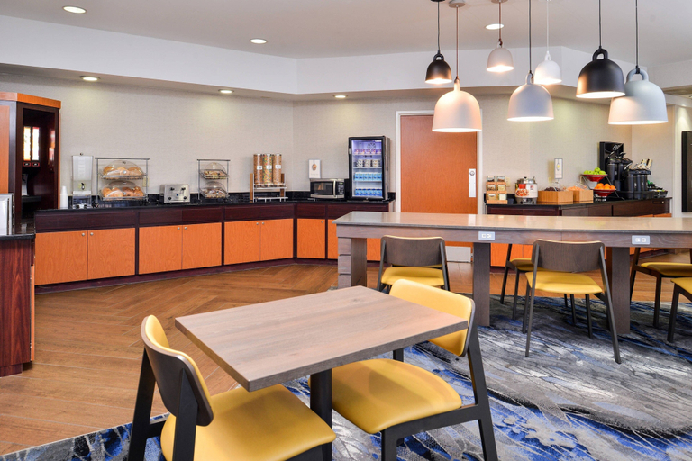 Food & Drinks 5, Fairfield Inn & Suites by Marriott Ocala, Marion