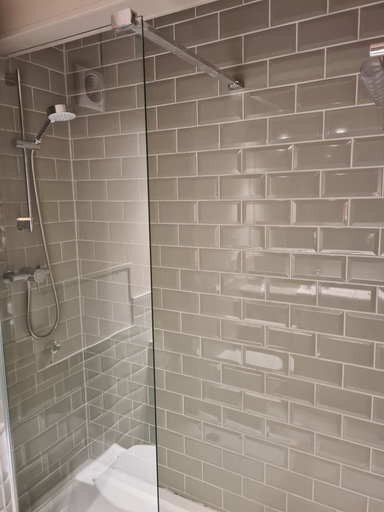 Bathroom 4, The Priory Inn, Gloucestershire