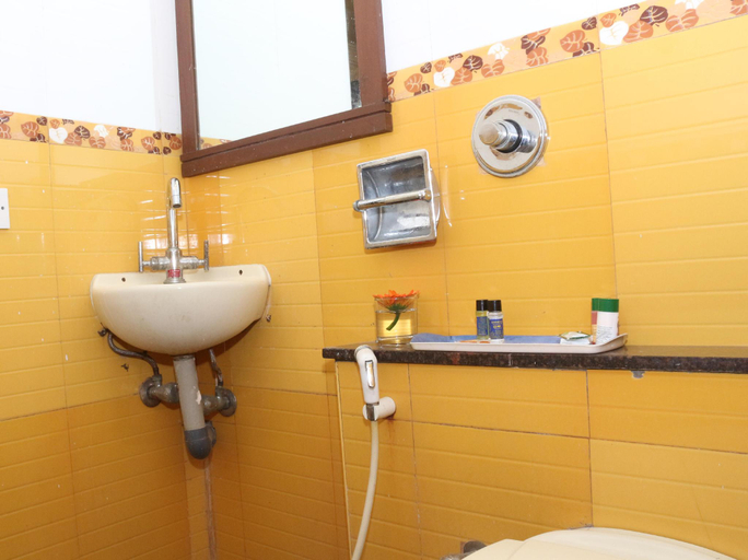 Bathroom, Hotel Comfort - Triplicane, Chennai