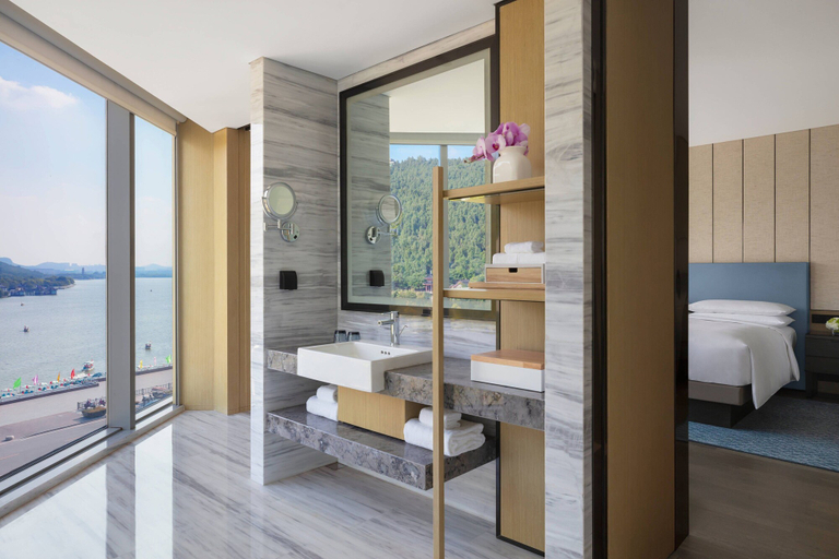 Bedroom 4, Xuzhou Marriott Hotel Lakeview, Xuzhou