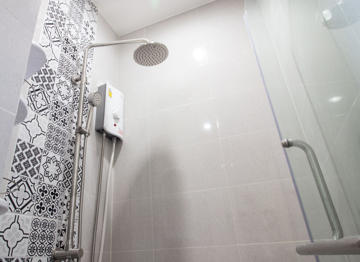 Bathroom 3, Is Am Are Stay Boutique, Muang Ratchaburi
