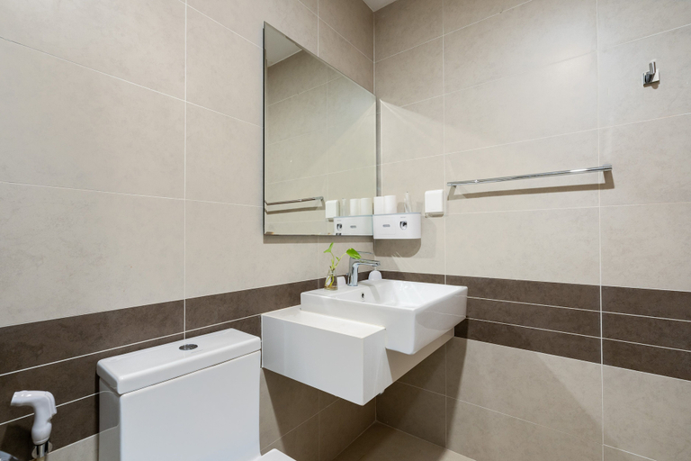 Bathroom 3, Moonlight Apartments RiverGate, District 4