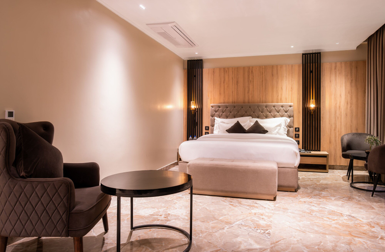 Bedroom 2, Alpine hotel and villas, Kangra