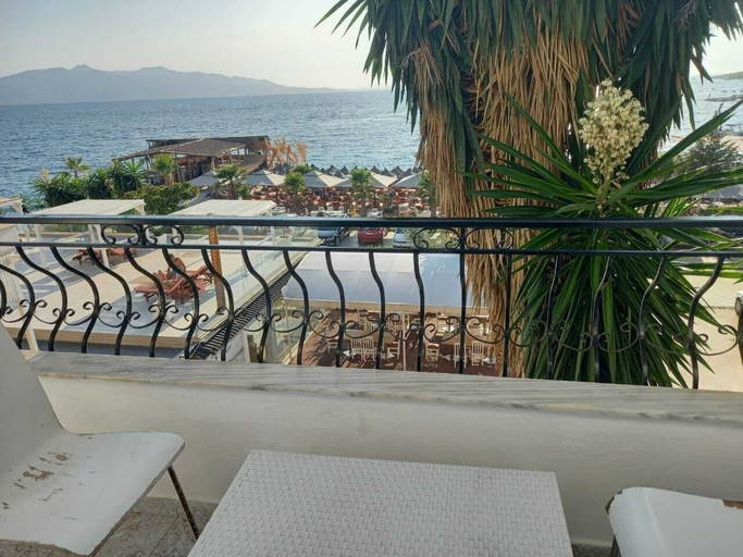 Others 4, Sunset Aparthotel, Sarandës