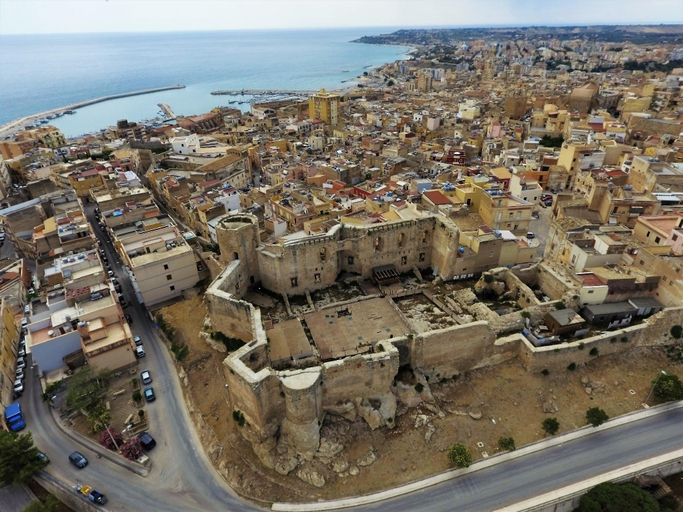 Exterior & Views, Sea Front Apartment 4 beds with balcony 250 meters from the beach, Agrigento