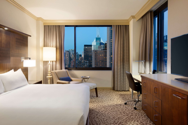 Bedroom 5, Hilton New York Times Square, New York