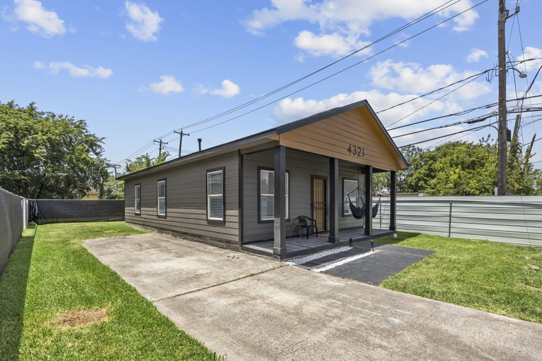 Exterior & Views, Foundry Place | Houston, Houston