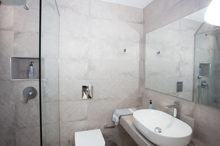 Bathroom 5, Saltriver rooms, Central Greece