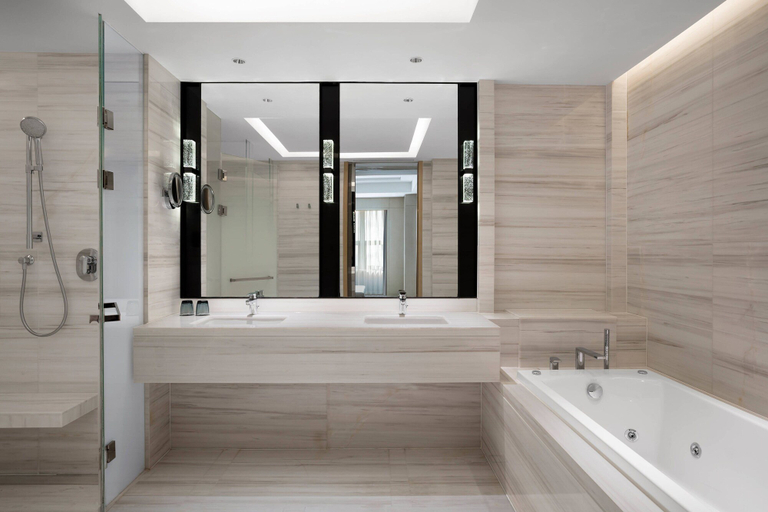 Bathroom 5, Courtyard by Marriott Shanghai Songjiang, Shanghai